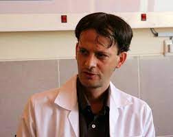 دکتر بابک نجاتی دکتر متخصص خون تبریز
