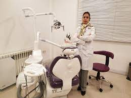 دکتر ندا اسلامی دکتر ارتودنسی دندان مشهد