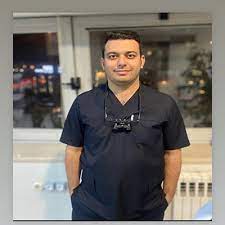 دکتر معین هنرور دکتر ایمپلنت دندان شیراز