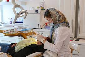 دکتر مریم محمدی دکتر لمینت دندان کرج