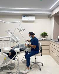 دکتر فربد رعیت نیا دکتر کامپوزیت دندان ساری