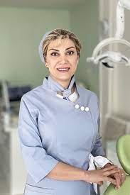 دکتر فروغ خلیلی نژاد دکتر ارتودنسی دندان تهران