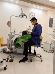 دکتر مهرداد غفاری دکتر دندانپزشک یزد